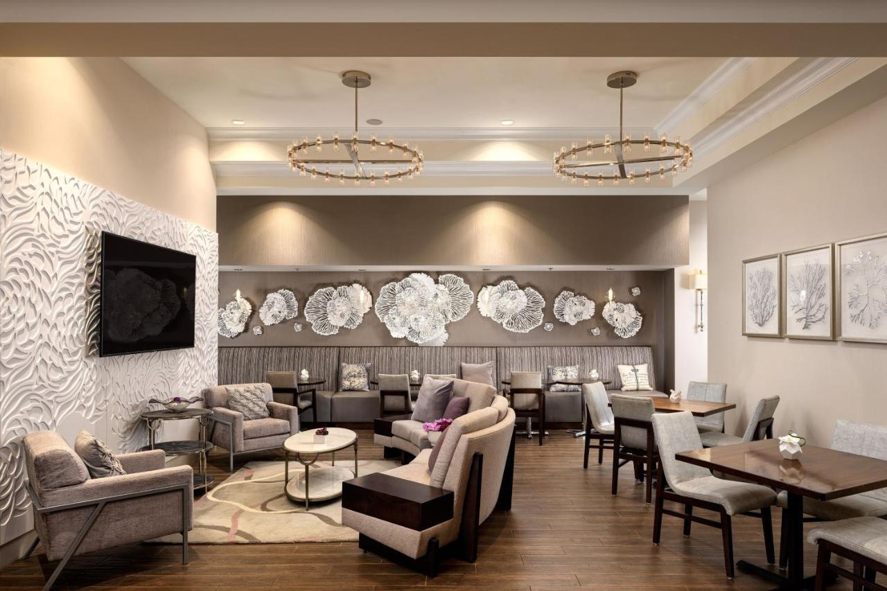 Marriott Inner Harbour Hotel 4*
