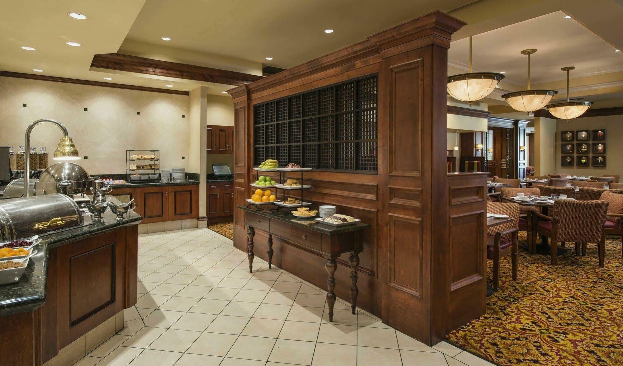 Marriott Inner Harbour Hotel