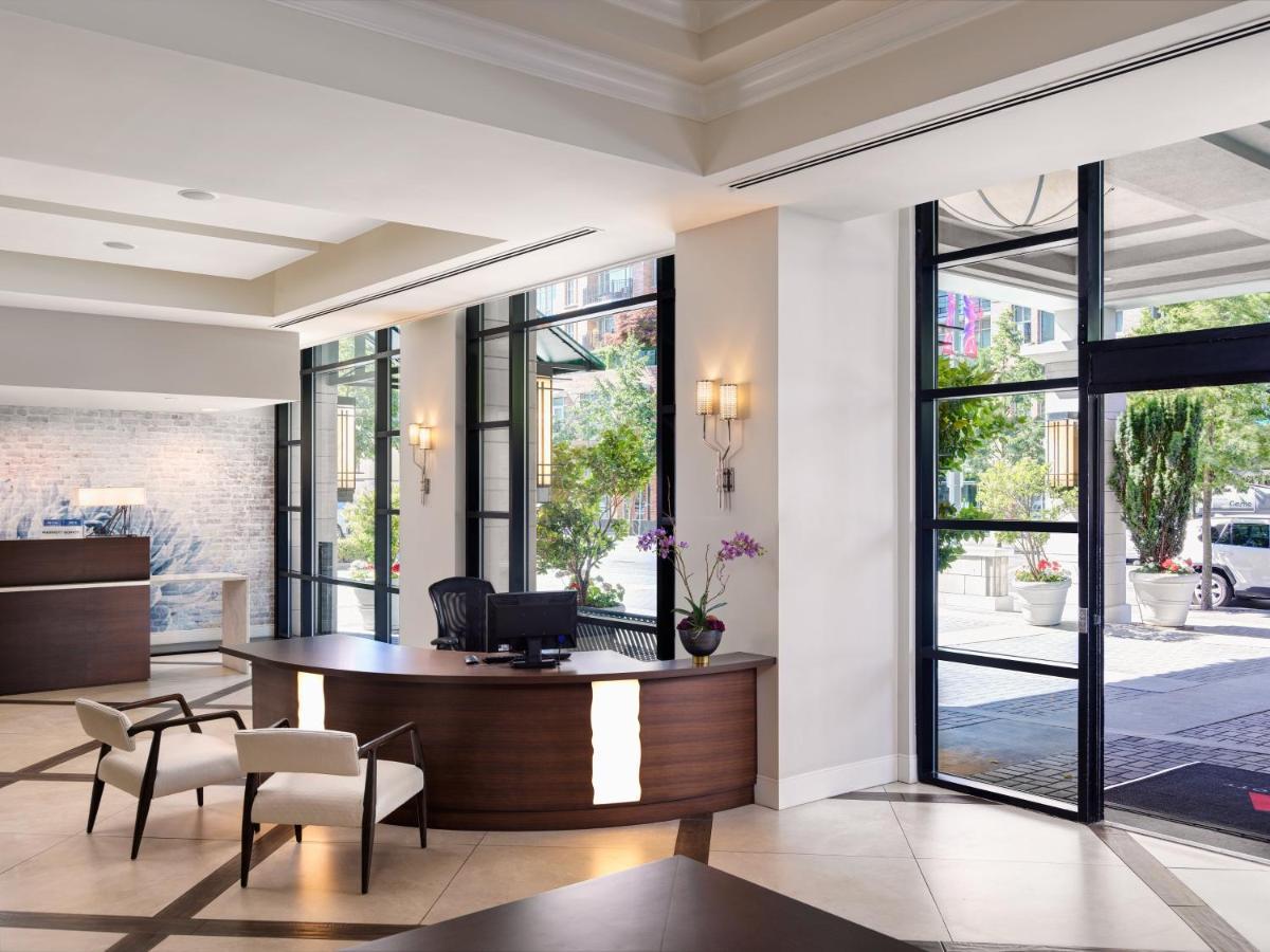 Marriott Inner Harbour 4* Victoria